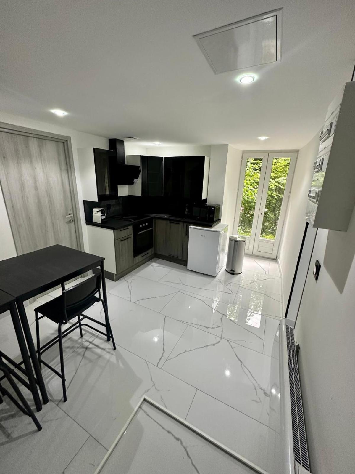 Suite Cosy Chic Сен-Клод Экстерьер фото
